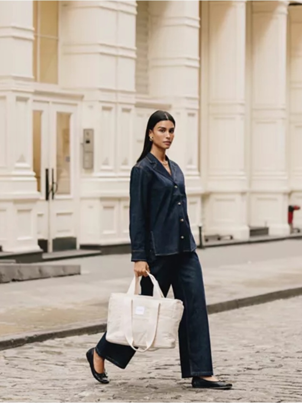 AUGUSTNOA | Everyday Tote Bag - Picture 9 of 11
